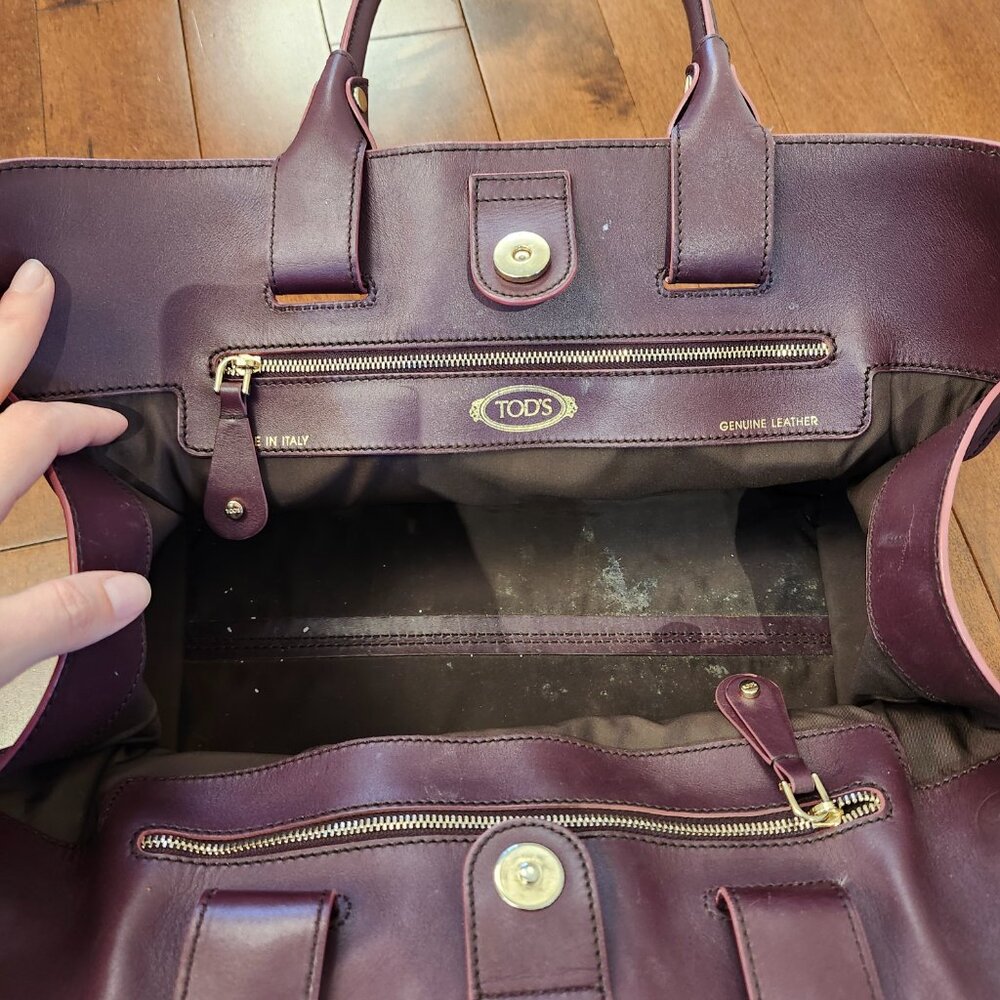 Tod's Burgundy leather cape shoulder bag - Picture 11 of 13